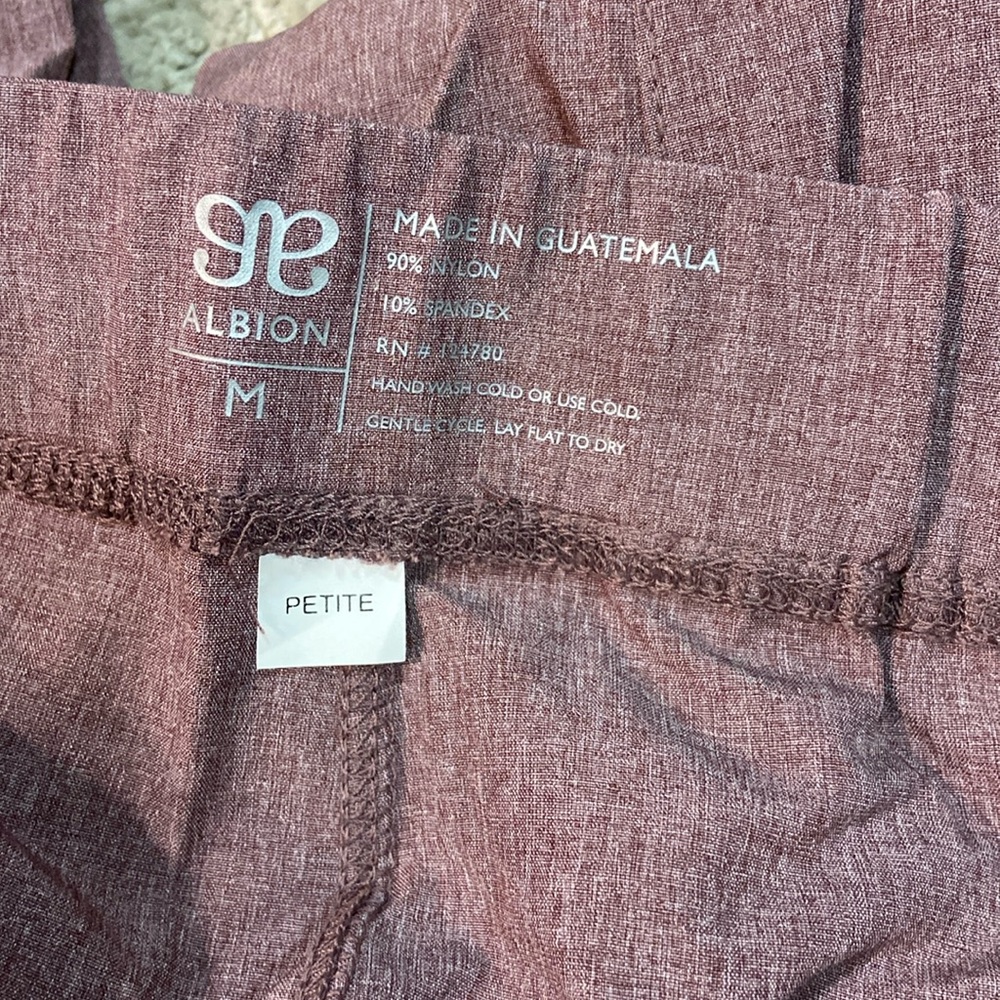 Heather Maroon Albion Fit Jetsetters with Gold Zipper Accents - Picture 5 of 6